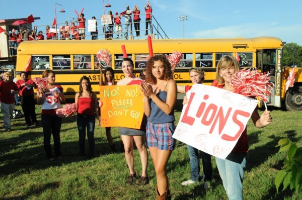 Le bus de l'équipe avec les supporters des Lions